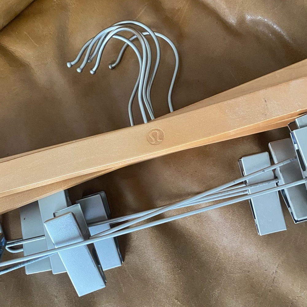 lululemon wood hangers - Picture 2 of 3